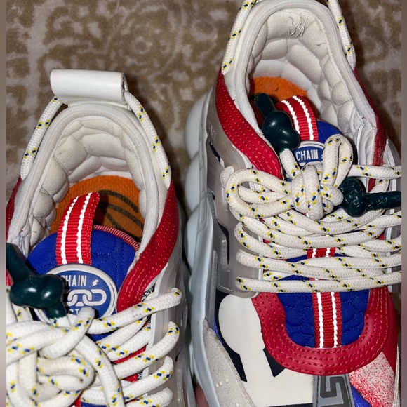 Versace - Picture 5 of 6